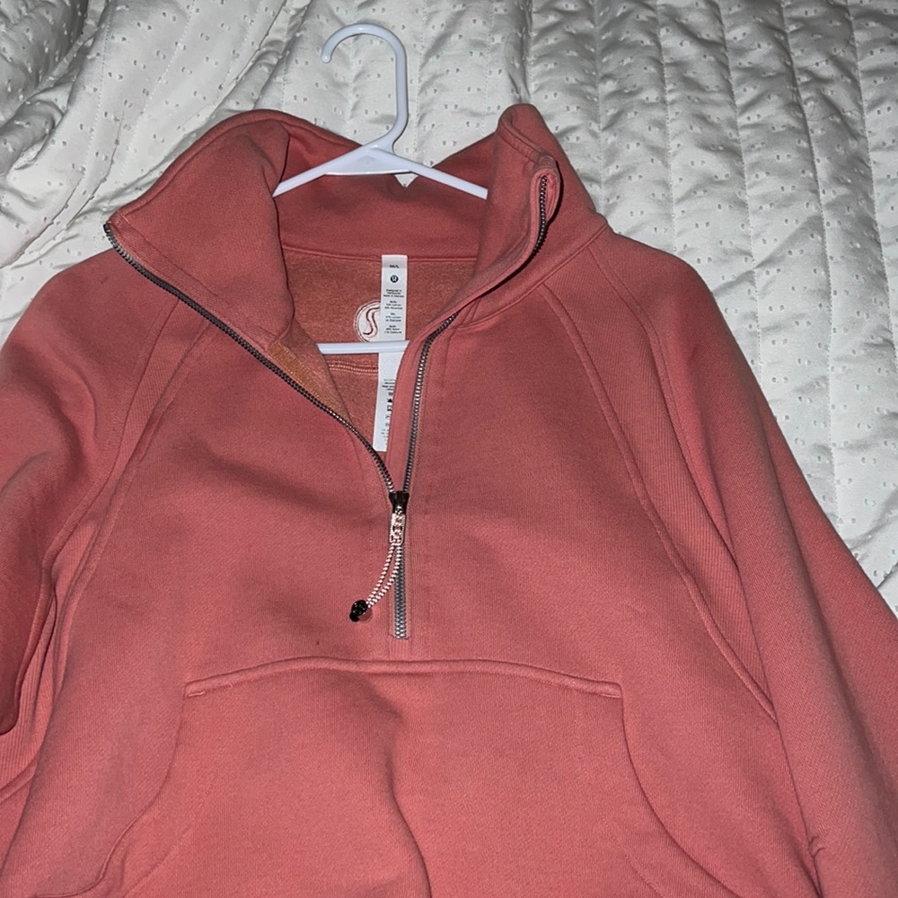 Lululemon funnel neck scuba